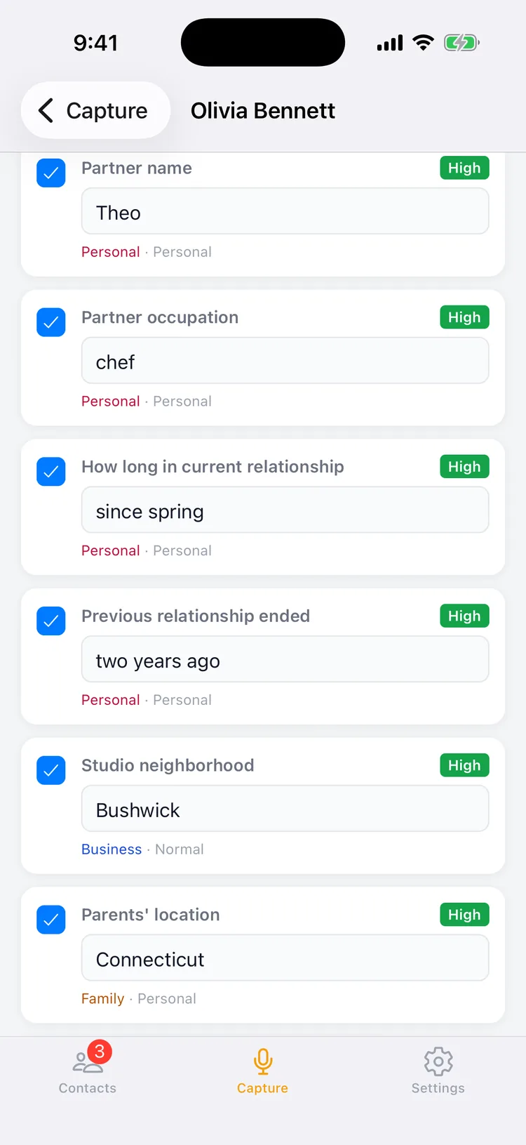 Extracted facts with confidence badges in Memglow